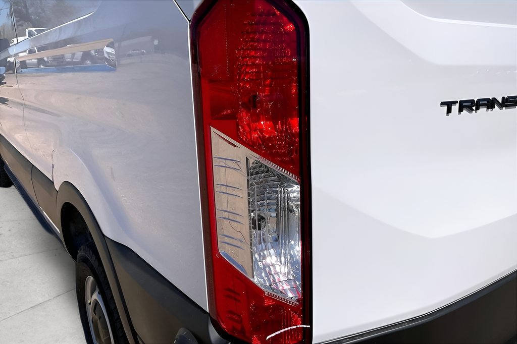 New 2026 Oxford White Ford Base image 19