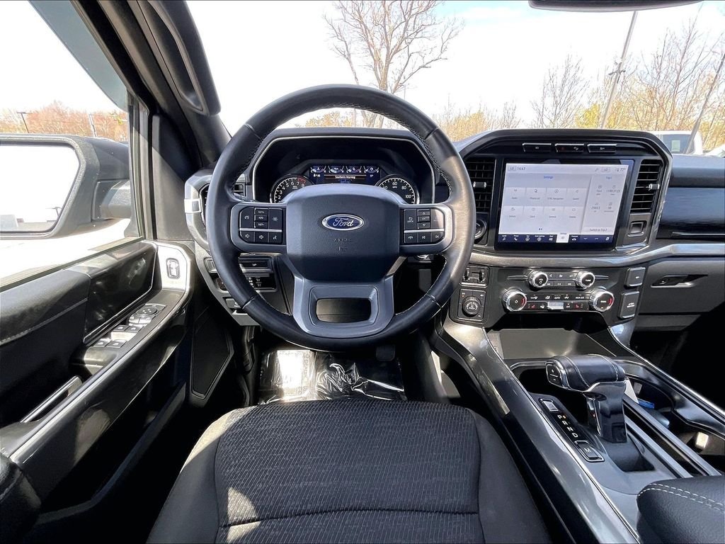 Used 2023 Iconic Silver Metallic Ford XLT image 16