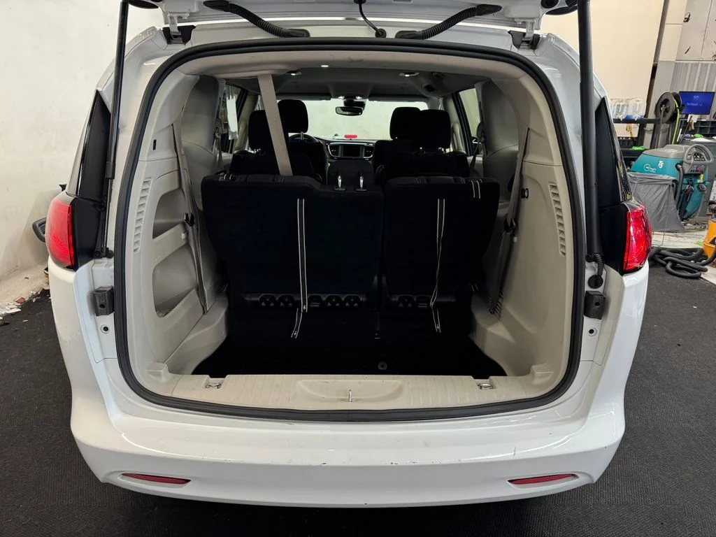 Used 2023 White Chrysler LX image 6