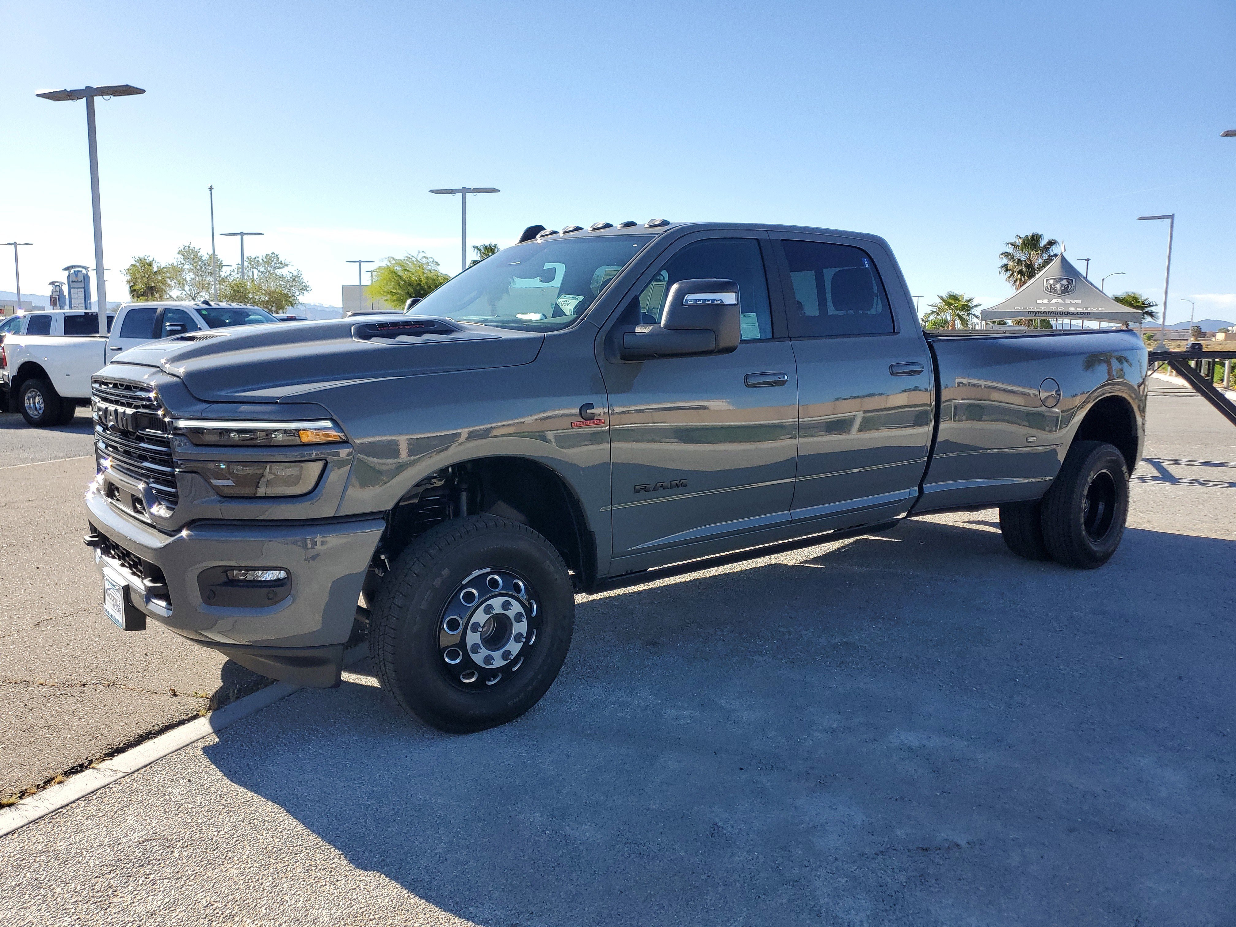 New 2026 Ceramic Gray Clear-Coat Exterior Paint RAM Laramie image 7