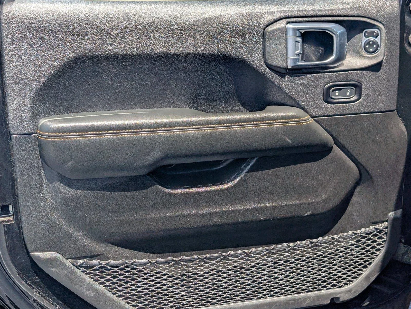 Used 2025 Black Clearcoat Jeep Sahara image 12