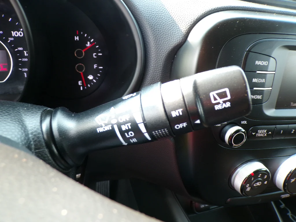 Used 2017 Alien II Kia Base image 24