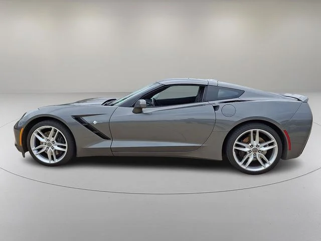 Used 2016 Gray Chevrolet Stingray Z51 image 6