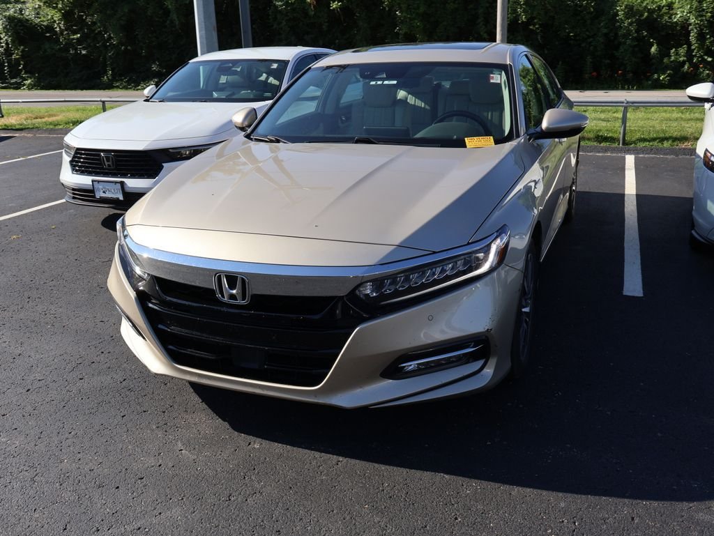 Used 2020  Honda Touring image 3