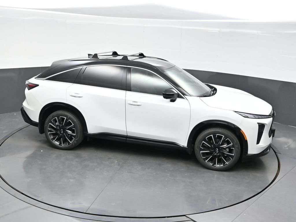 New 2027 2T RAD WHT INFINITI Autograph AWD image 45