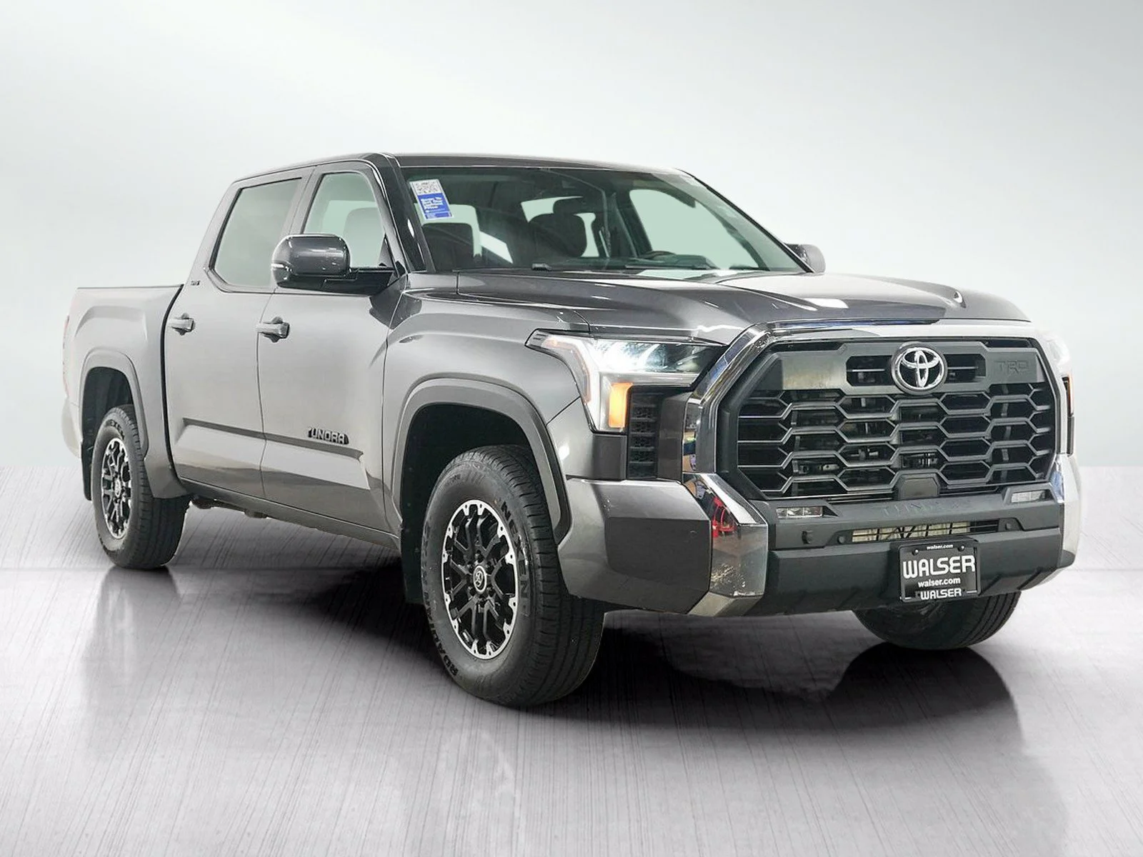 Used 2022 Gunmetal Toyota SR5 image 7