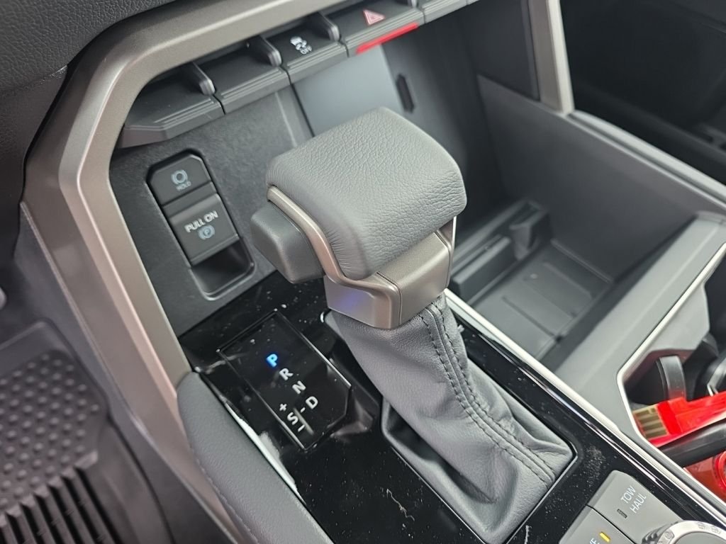 2026 Toyota Tundra Limited - Photo 23