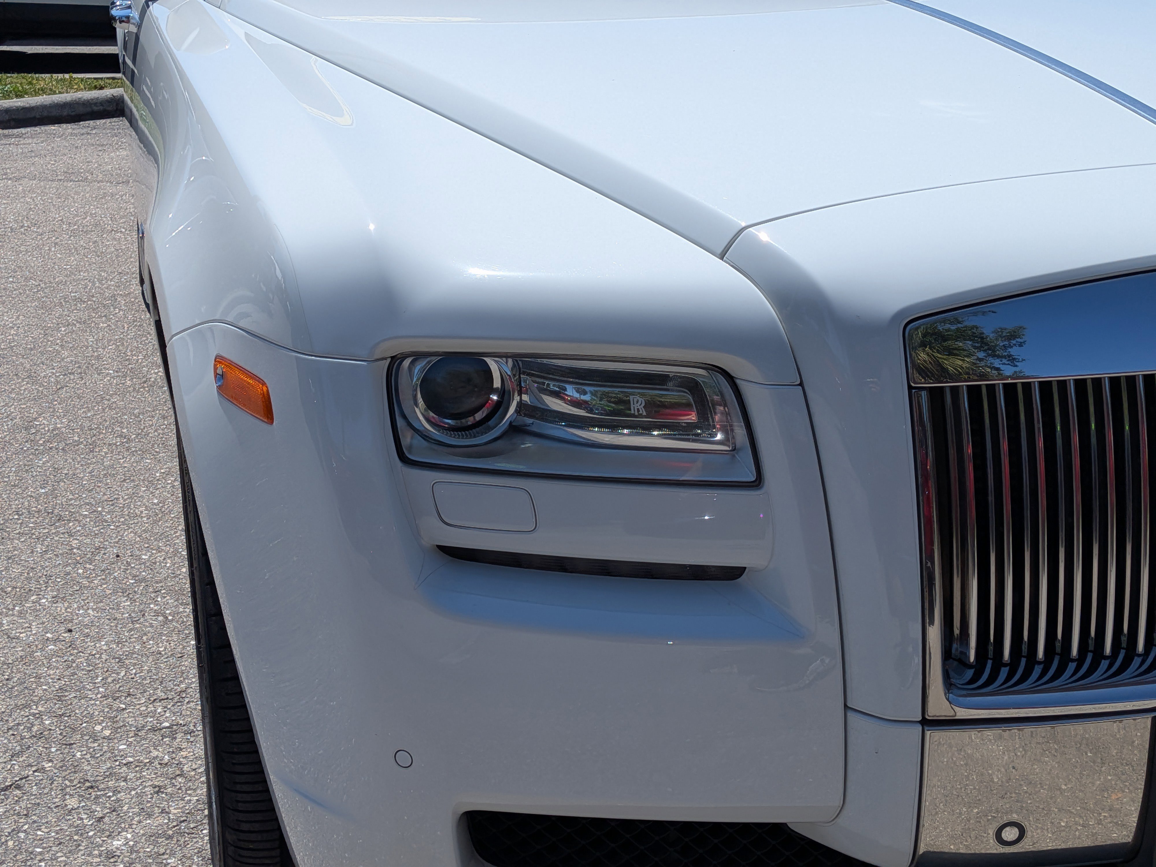 Used 2013 Moonstone Pearl Rolls-Royce Base image 10