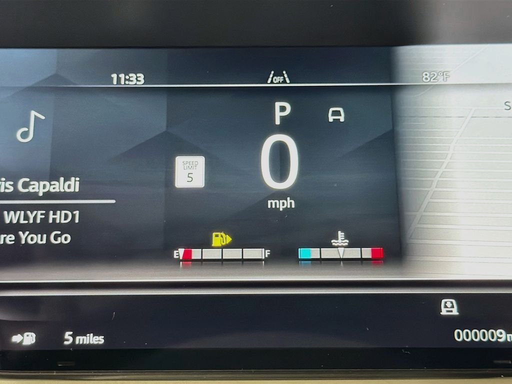 New 2027 Fuji White Land Rover SE image 12