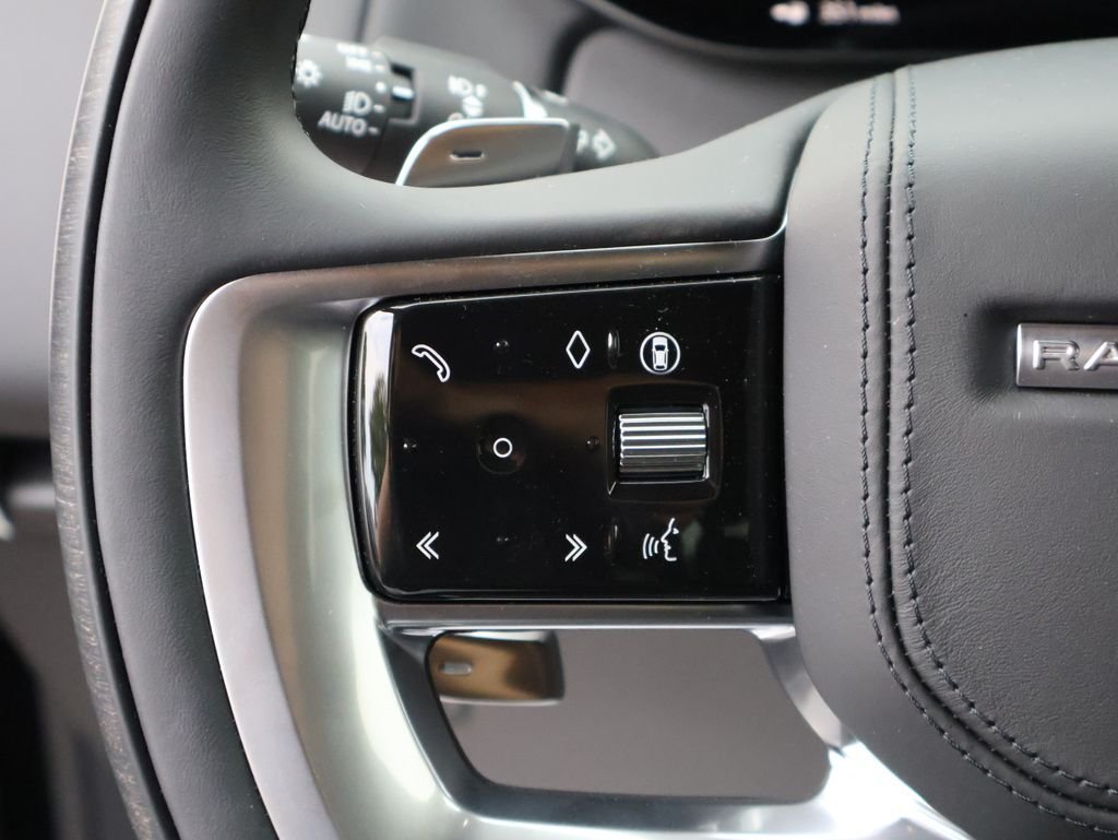 New 2026 Santorini Black Land Rover SE image 29
