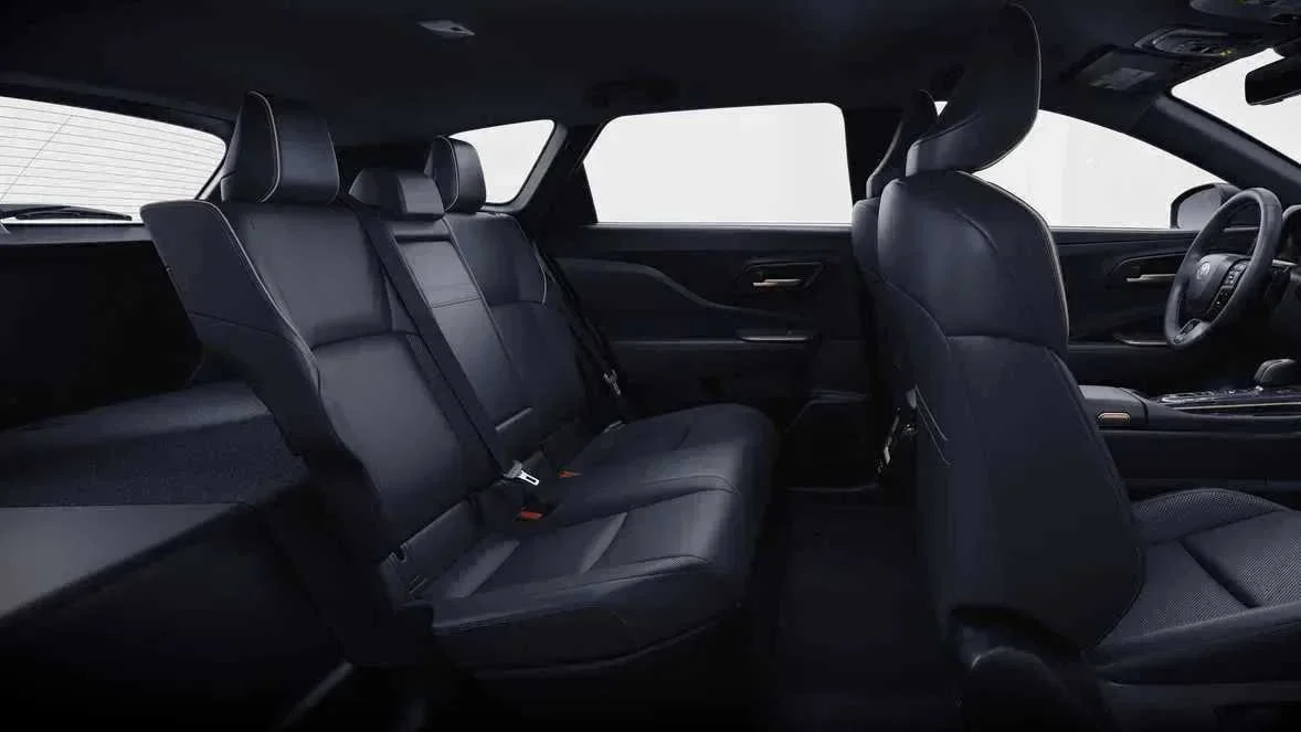 New 2026 Oxygen White <sup>1</sup> Toyota  XLE image 7