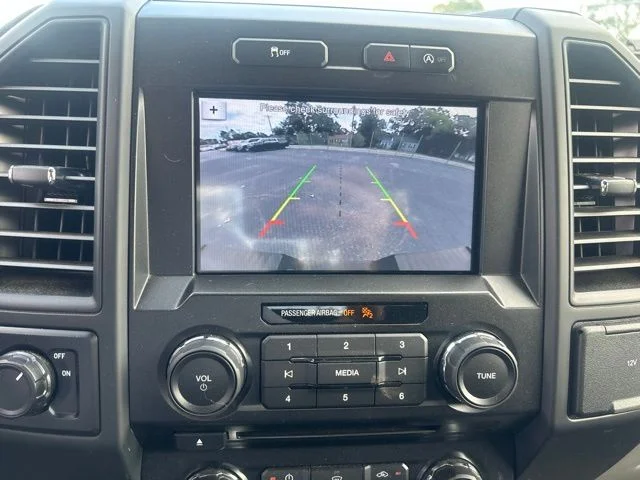 Used 2018  Ford XL image 7
