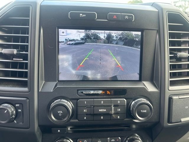 Used 2018  Ford XL image 7