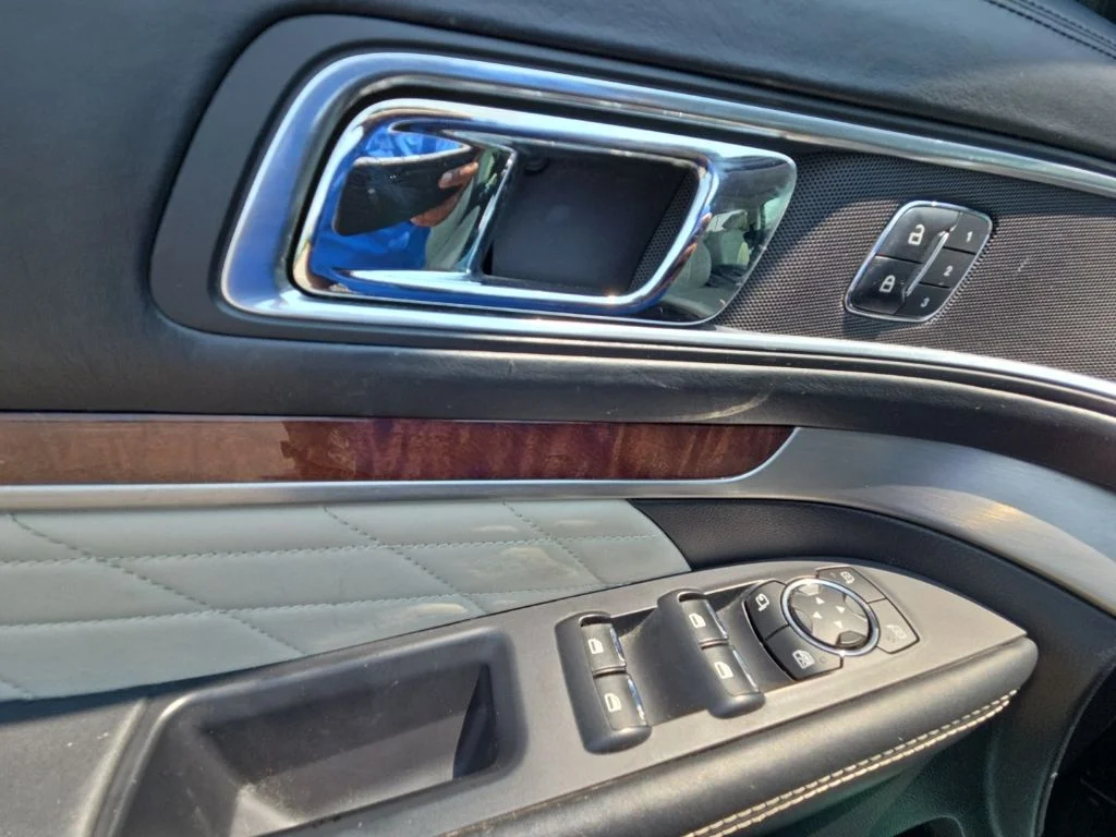 Used 2016 Gray Ford Platinum image 16