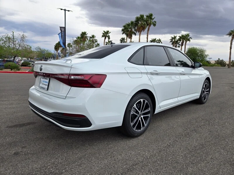 New 2026 White Volkswagen 1.5T Sport image 4