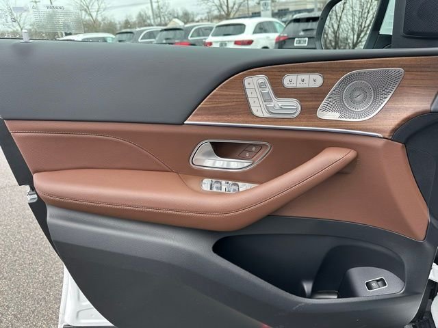 Used 2026 MANUFAKTUR Moonlight White Metallic Mercedes-Benz GLE 350 image 12