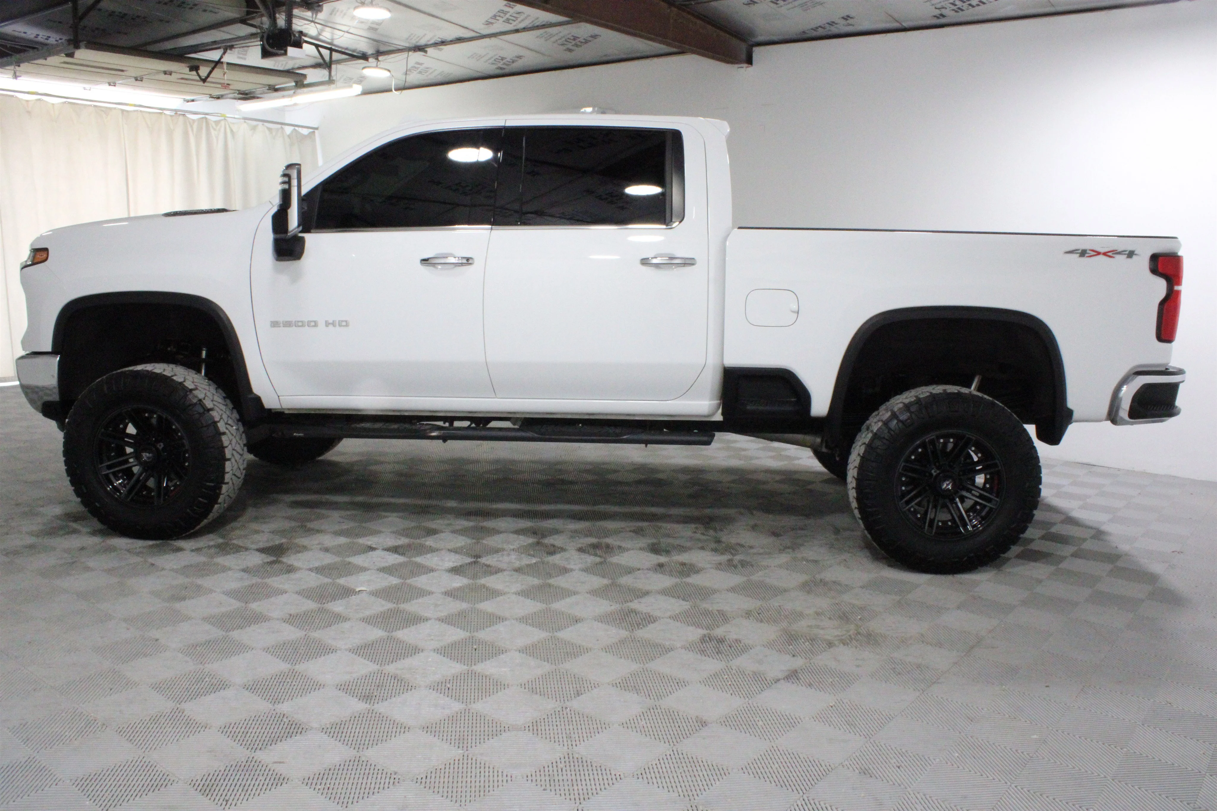 2024 Chevrolet Silverado 2500HD LTZ - Photo 30