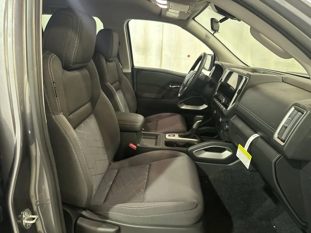 2026 Nissan Frontier SV - Photo 14