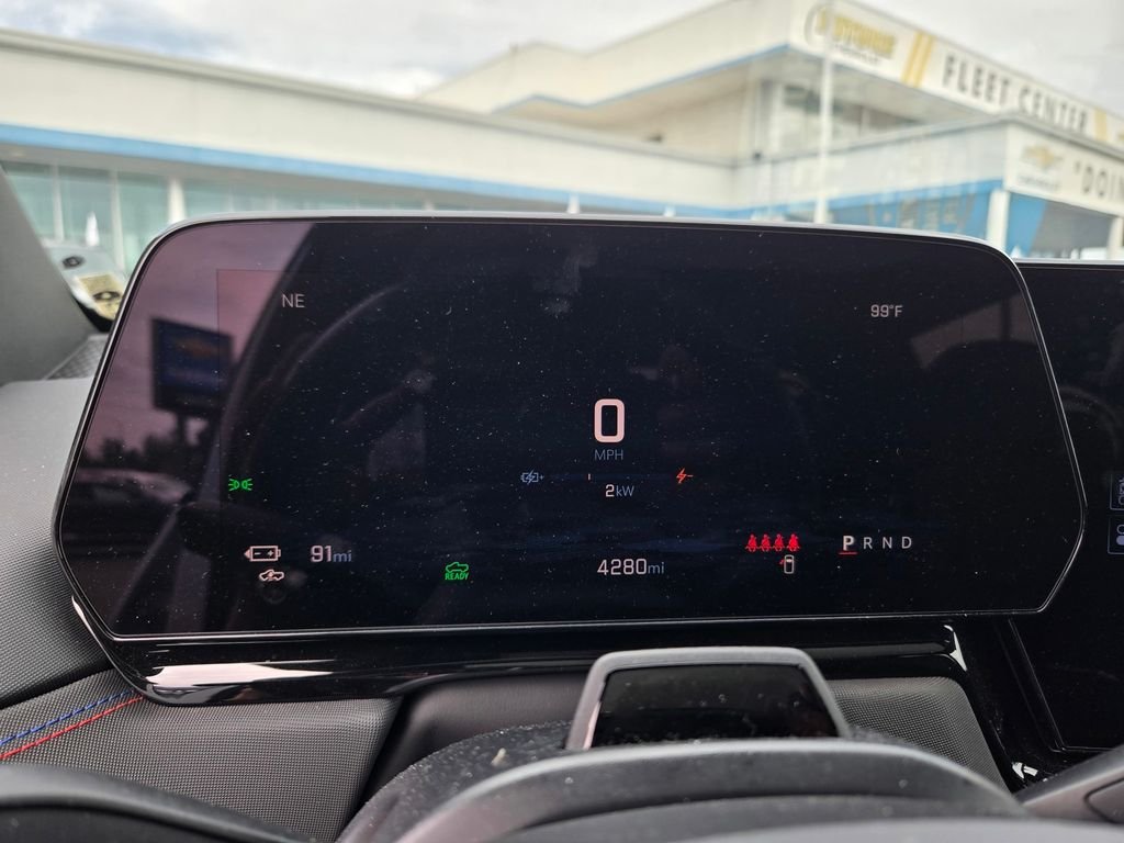 Used 2025 White Chevrolet RST image 18