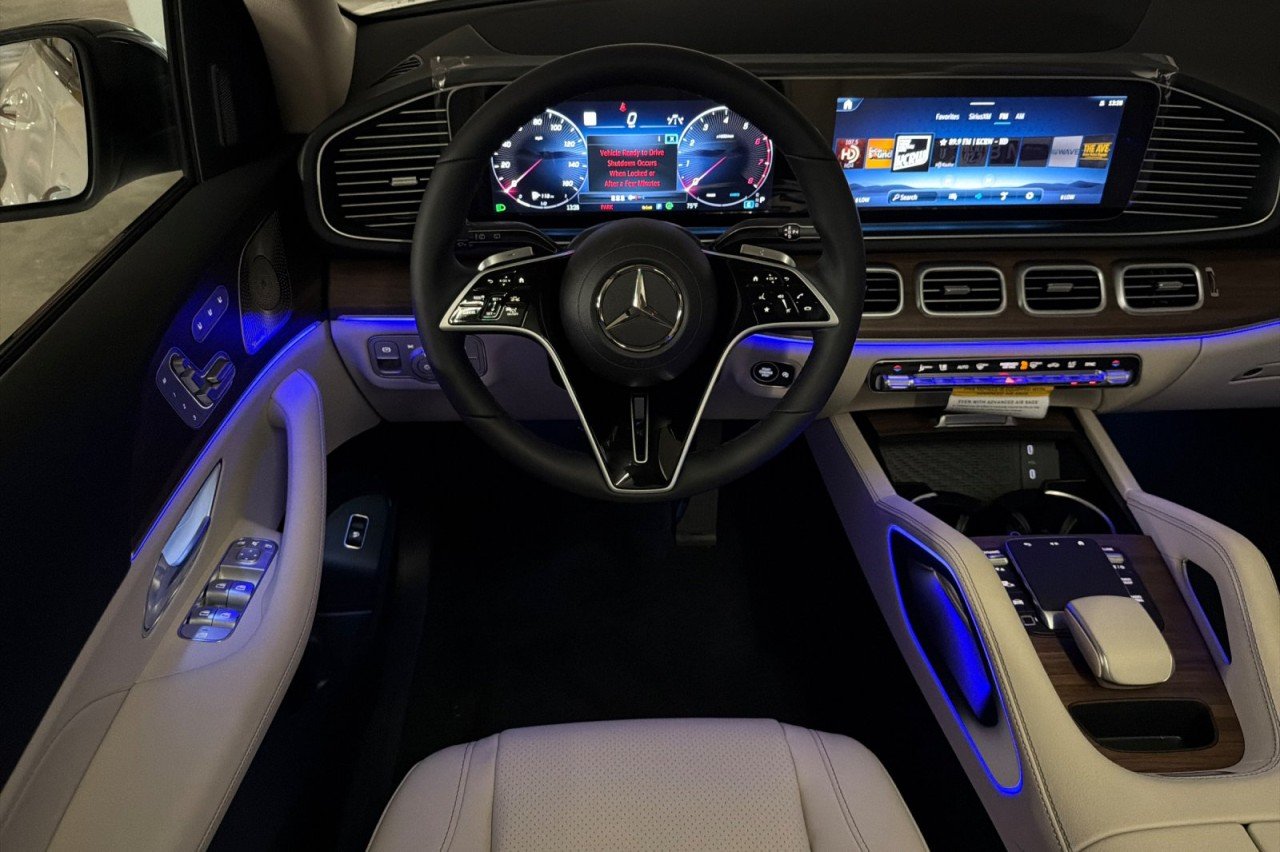 New 2026 Polar White Mercedes-Benz GLE 450 4MATIC® SUV image 13