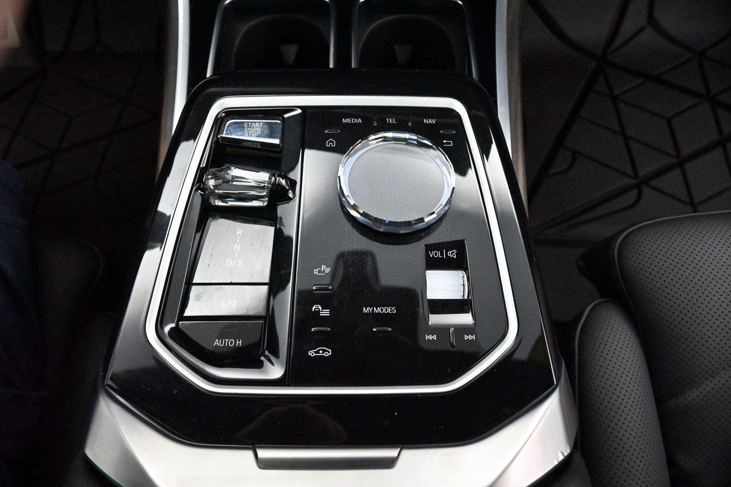 Used 2024 Brooklyn Grey Metallic BMW 740i xDrive image 27