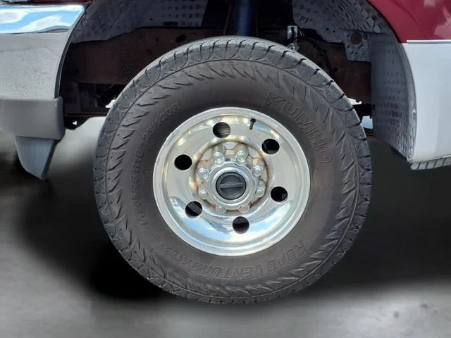 Used 2004  Ford XL image 20