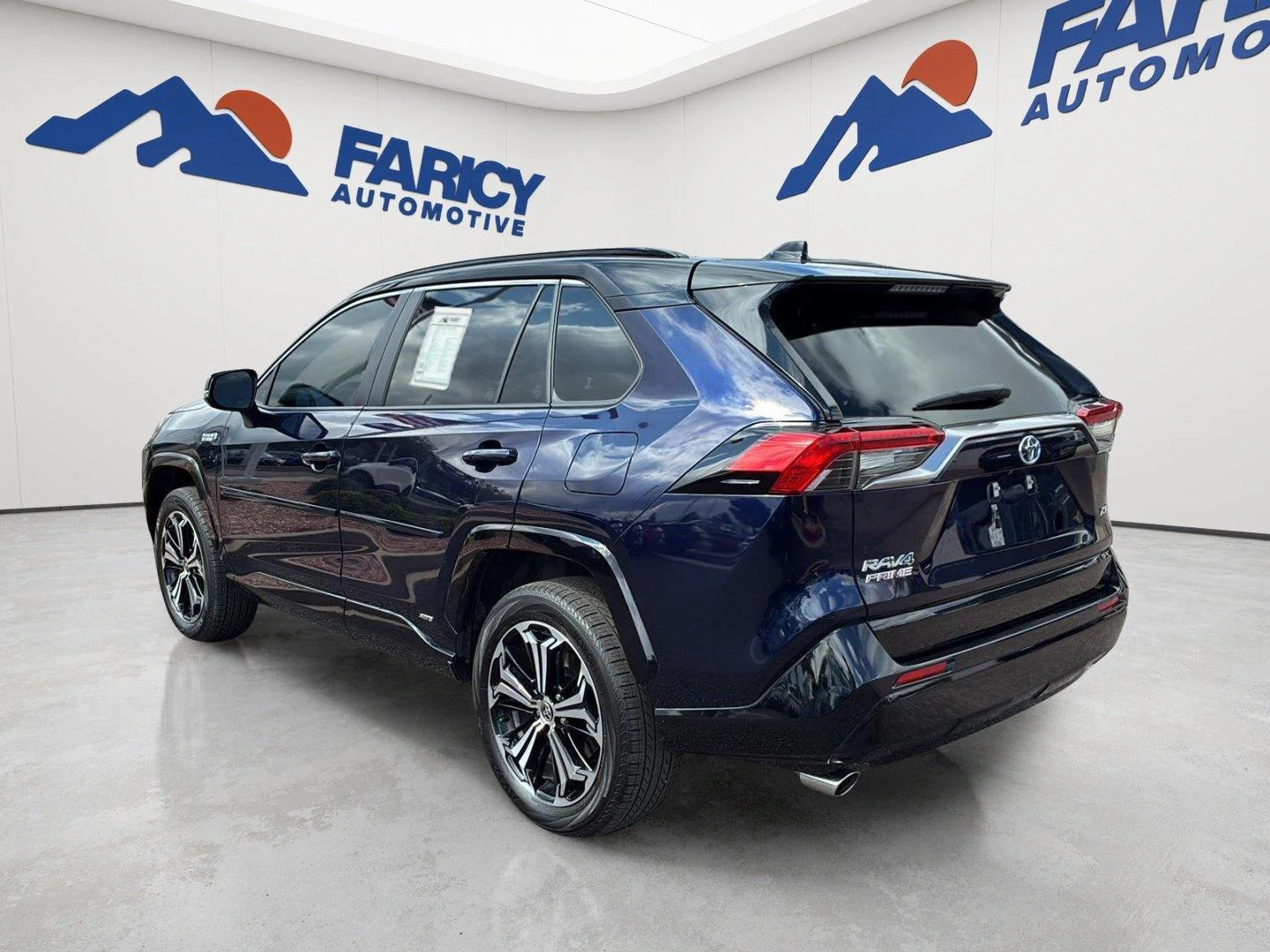 Used 2024 Blueprint w/Midnight Black Metallic Roof Toyota XSE image 7