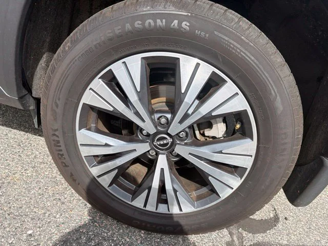 Used 2023 Blue Nissan SV image 14