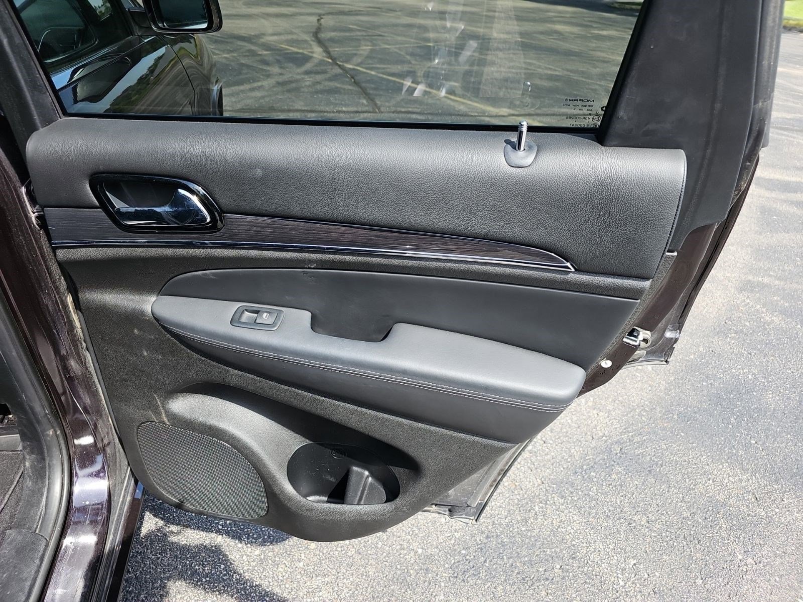 Used 2019 Sangria Metallic Clearcoat Jeep Overland image 16