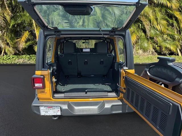 New 2026 Goldilocks Exterior Paint Jeep Sport image 25