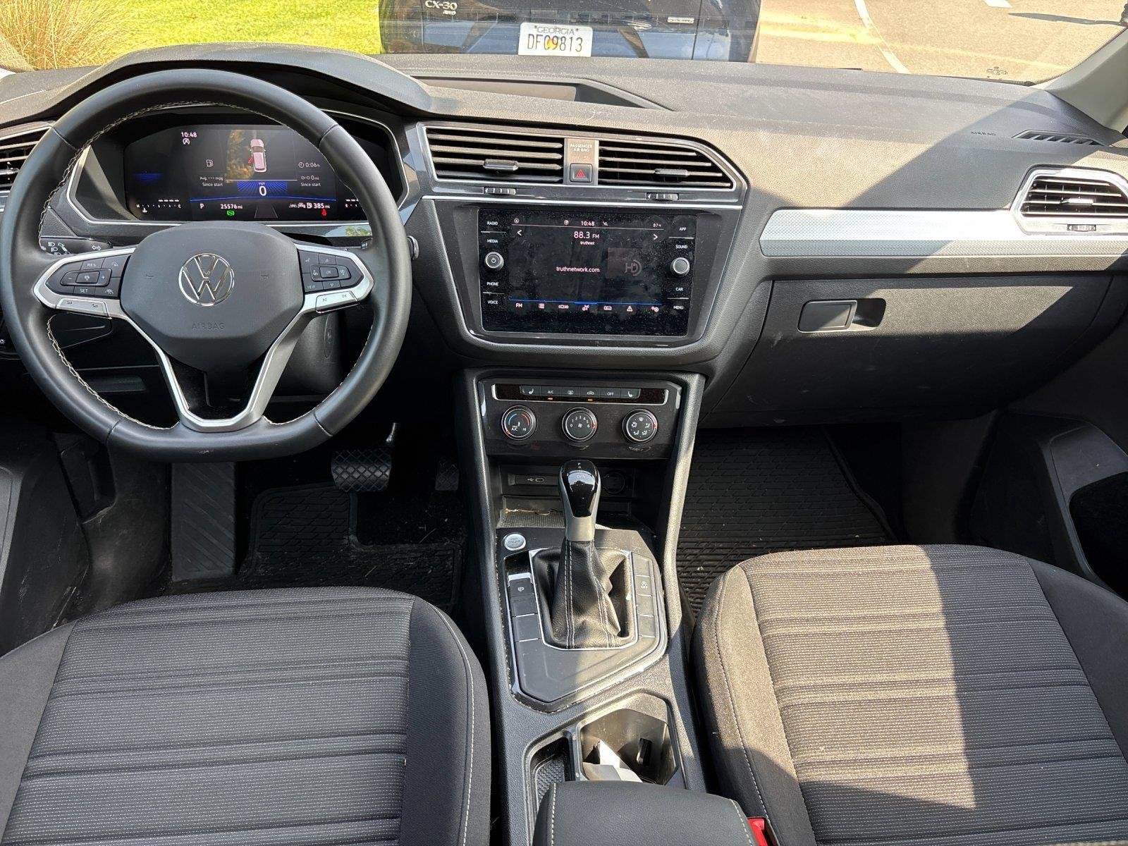 Used 2024 Pyrite Silver Metallic Volkswagen S image 33