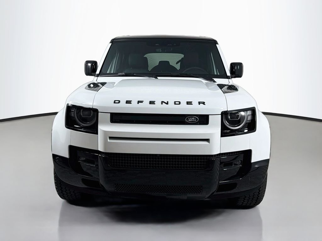New 2026 Fuji White Land Rover X-Dynamic SE image 2