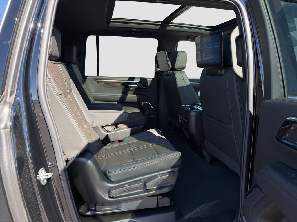 2026 Chevrolet Suburban High Country - Photo 25