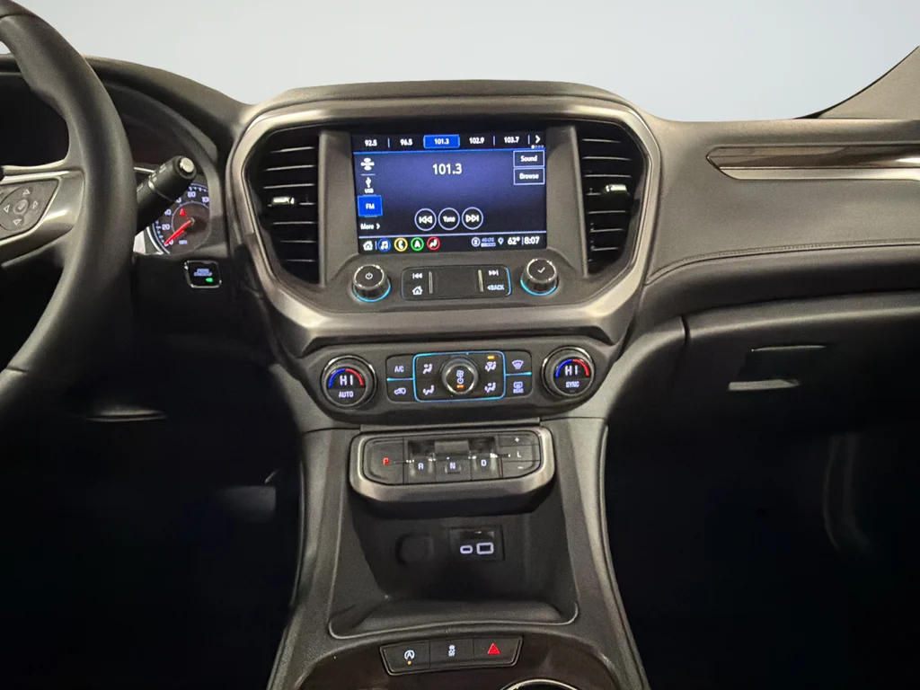Used 2023 Red GMC AT4 image 22