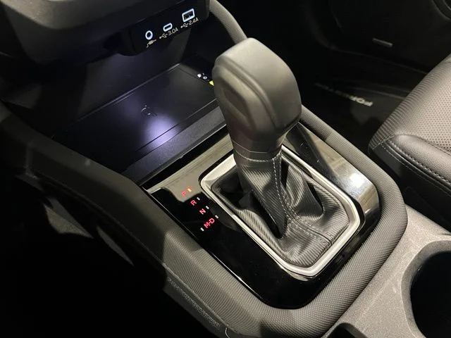 Used 2025 Beige Subaru Limited image 17