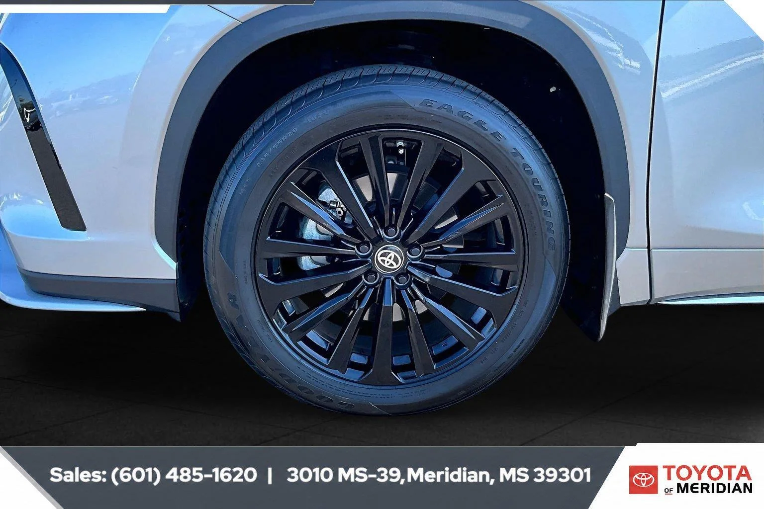 Used 2025 Celestial Silver Metallic Toyota XSE image 7