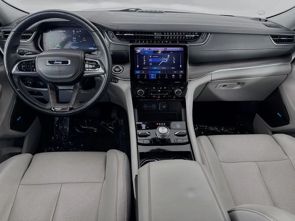 Used 2022 Brown Jeep Overland 4xe image 22