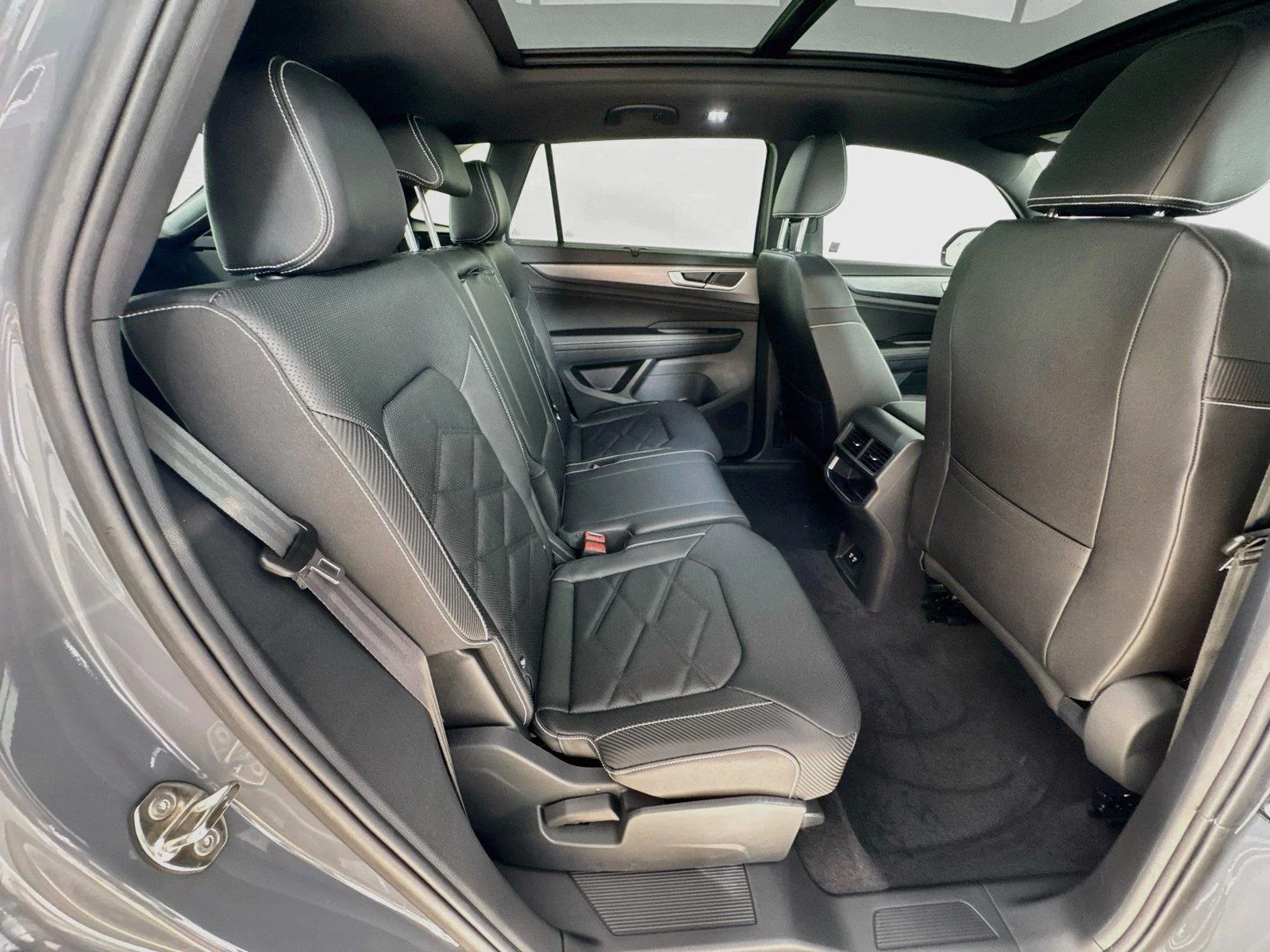 New 2026  Volkswagen 2.0T SE w/Technology image 27