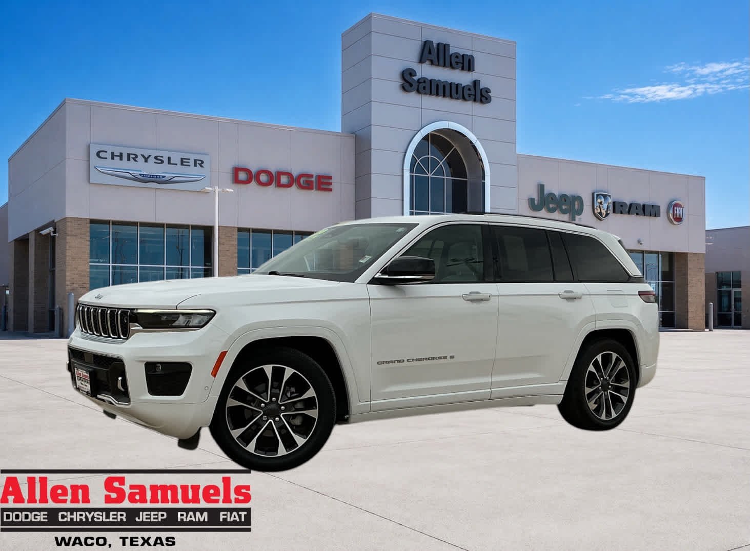 2023 Jeep Grand Cherokee Overland 4x4's photo
