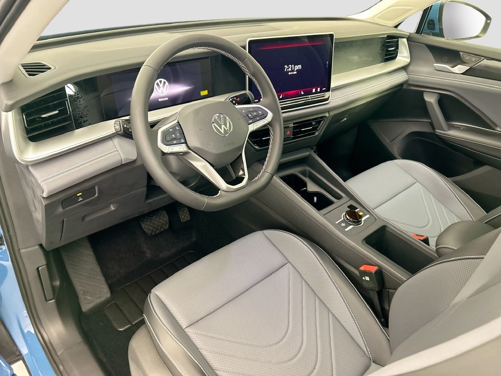 New 2026 Blue Volkswagen SE image 9