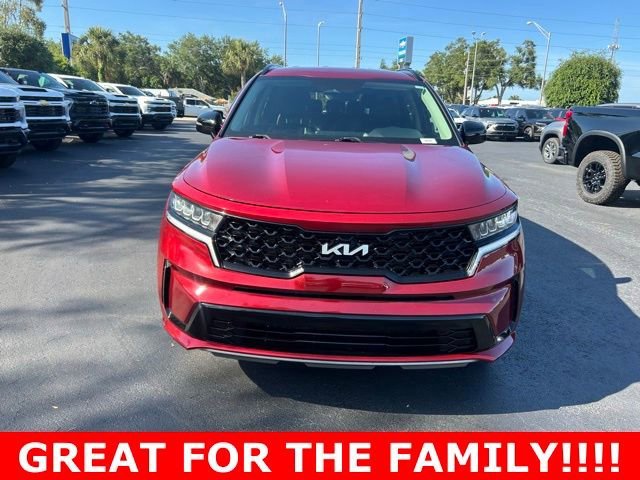 Used 2022 Passion Red Tintc Kia S image 2