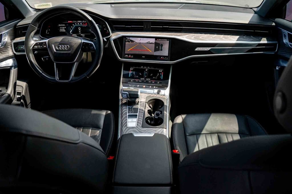 Used 2024  Audi 55 Premium Plus image 25