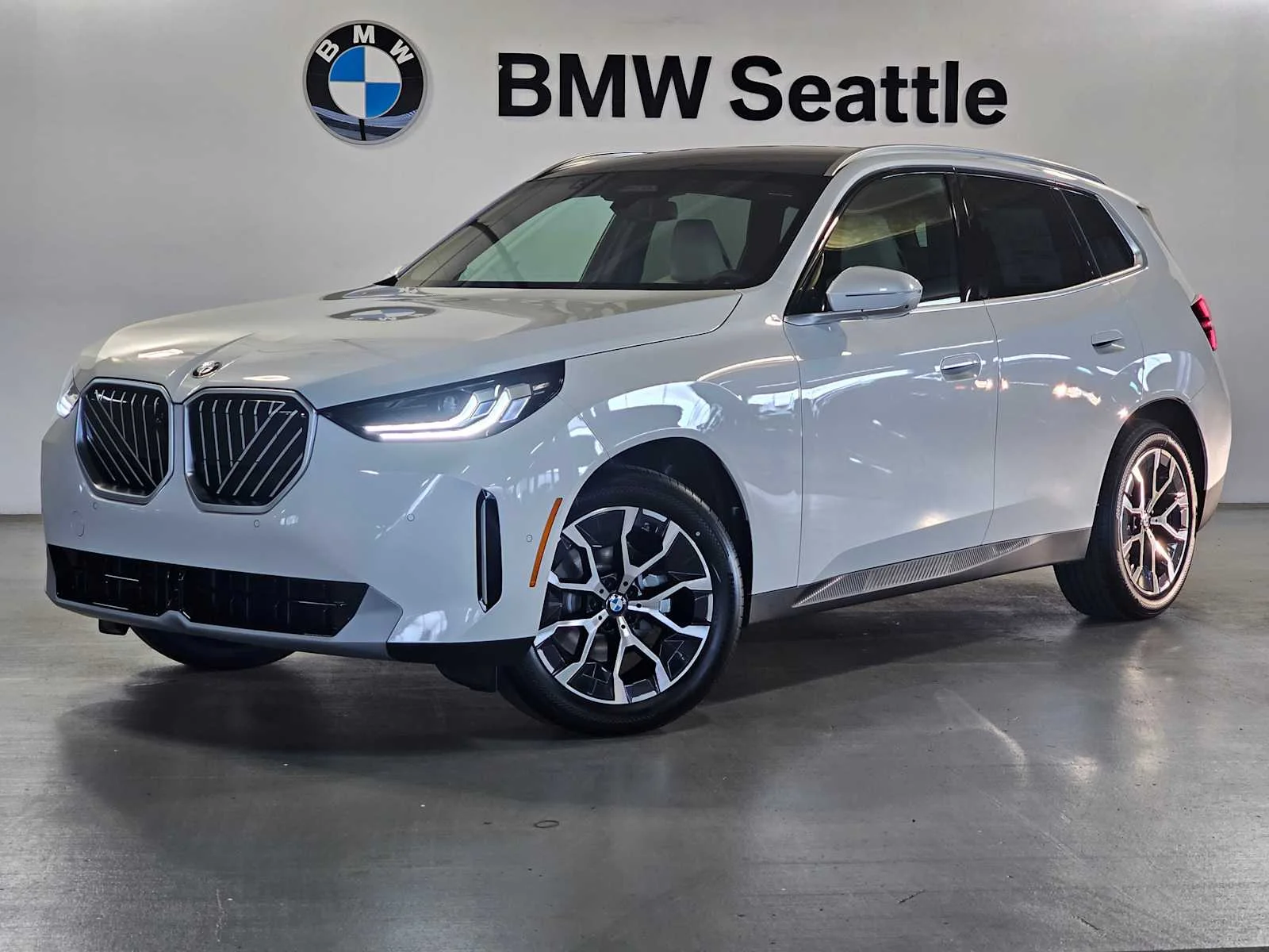 2026 BMW X3 30 XDRIVE's photo
