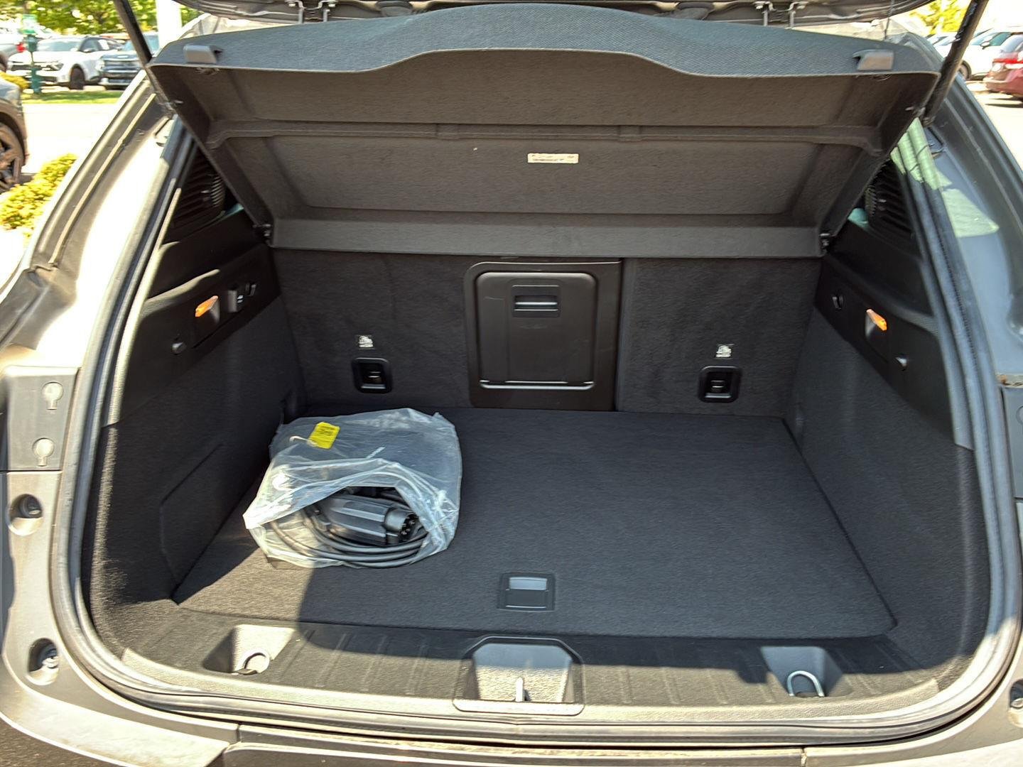 Used 2024 Gray Cray Dodge R/T image 9
