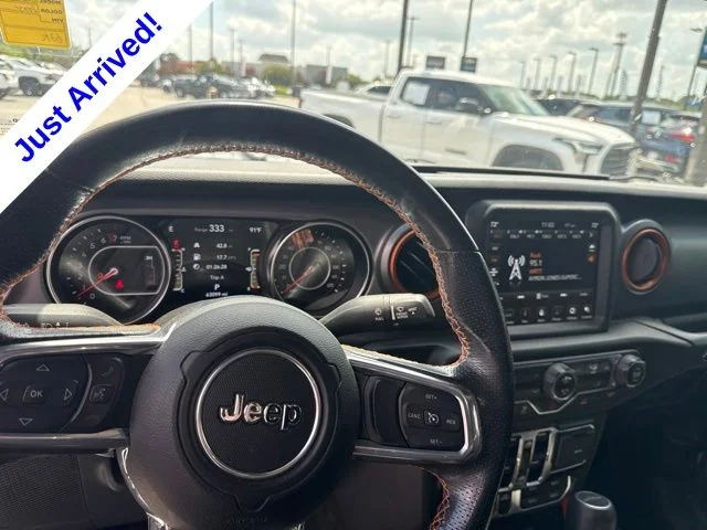Used 2021 Gray Jeep Mojave image 10