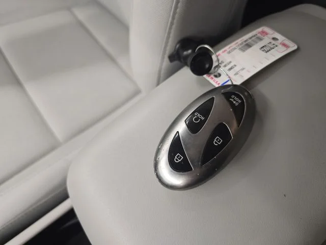 Used 2024 Yellow Hyundai SEL image 26