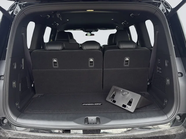 2026 Nissan Armada PRO-4X - Photo 12