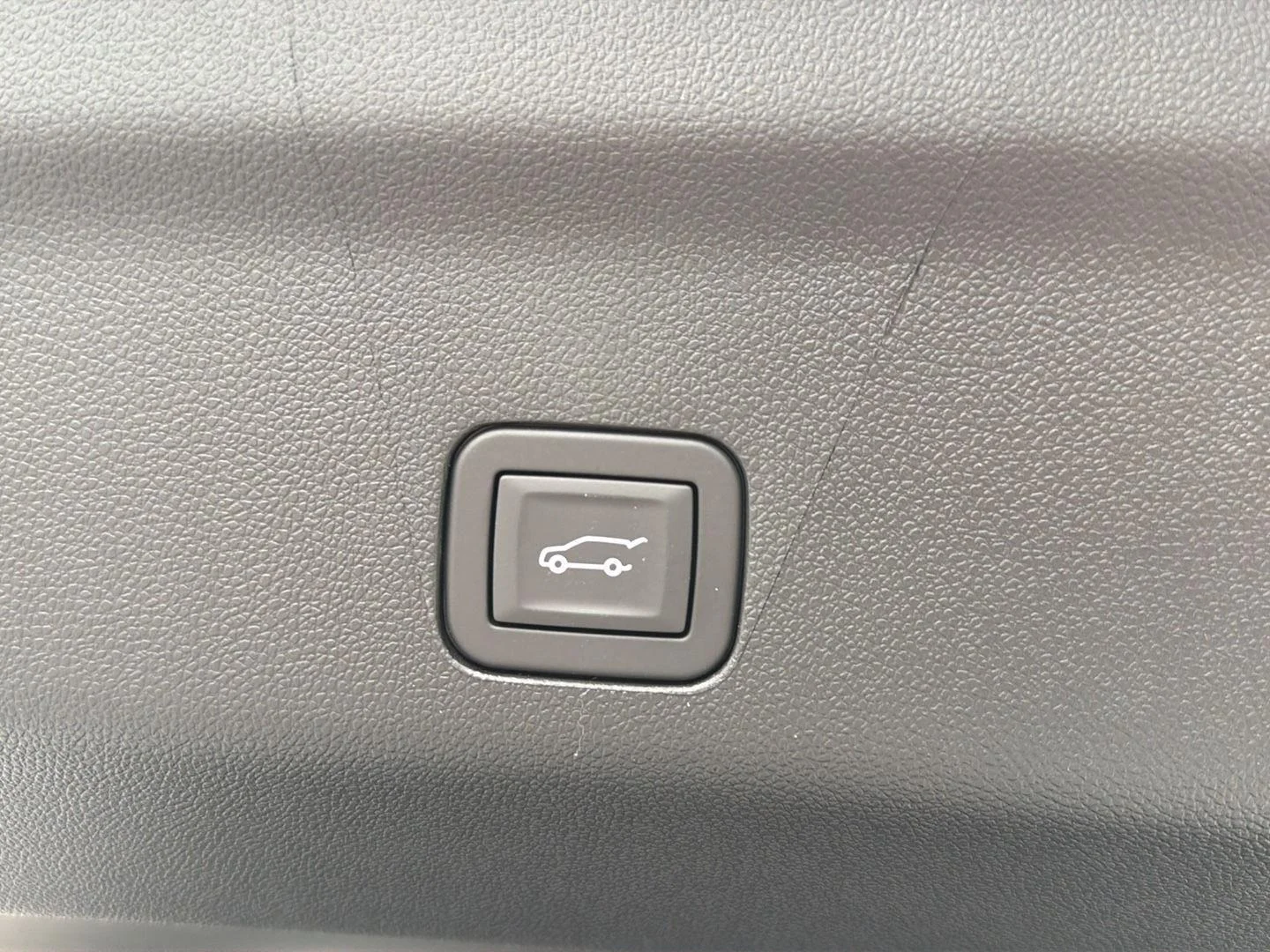 New 2026 Summit White Chevrolet LT image 37