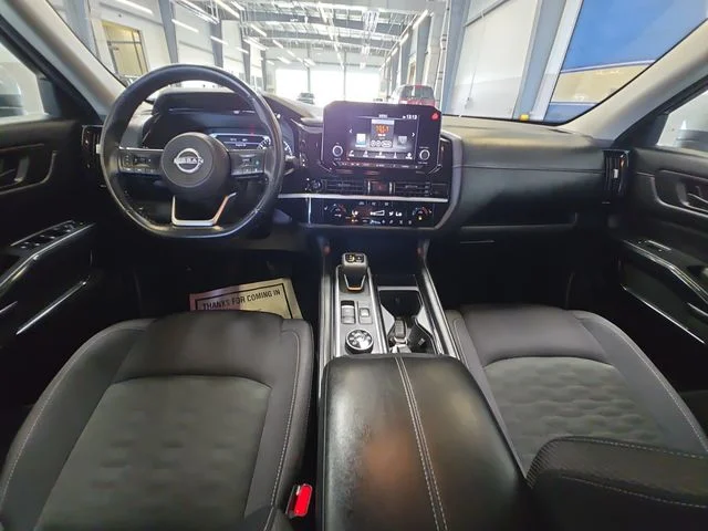 Used 2025 Silver Nissan SV image 21