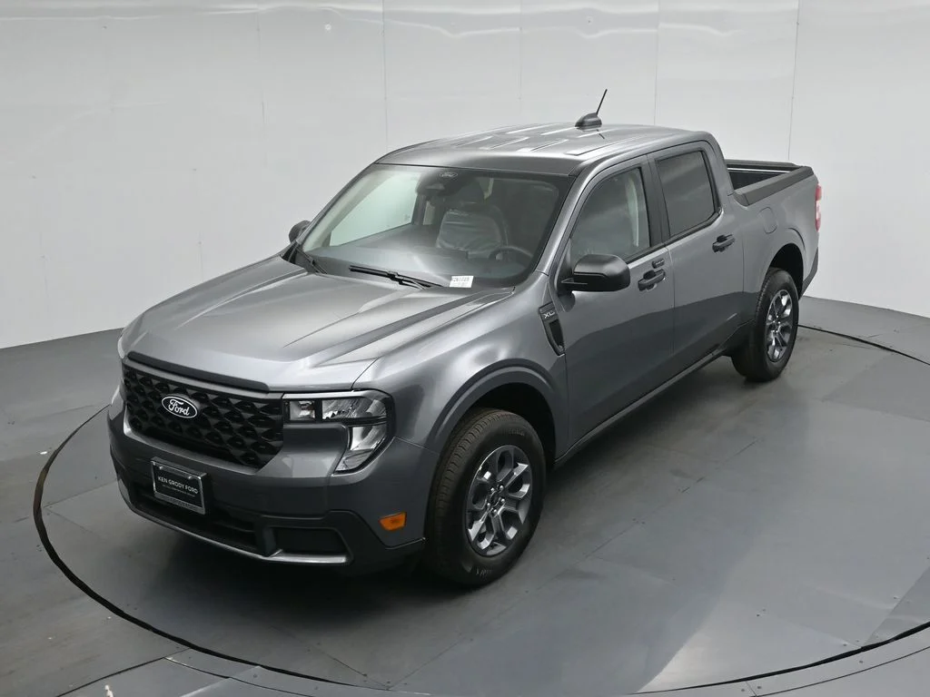 New 2026 Carbonized Gray Metallic Ford XLT image 31